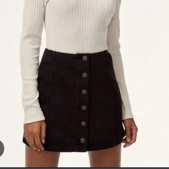 Wilfred Dresses & Skirts - NWT Wilfred Free High Waisted Black A-Line Mini Skirt